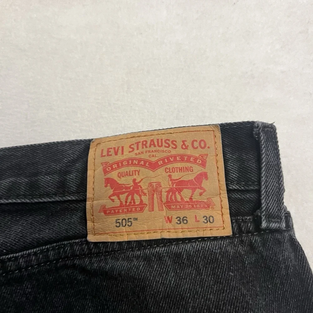 Levi's 505 Regular Fit Jeans Men's Size 36x30 Black Straight Leg Denim Pants